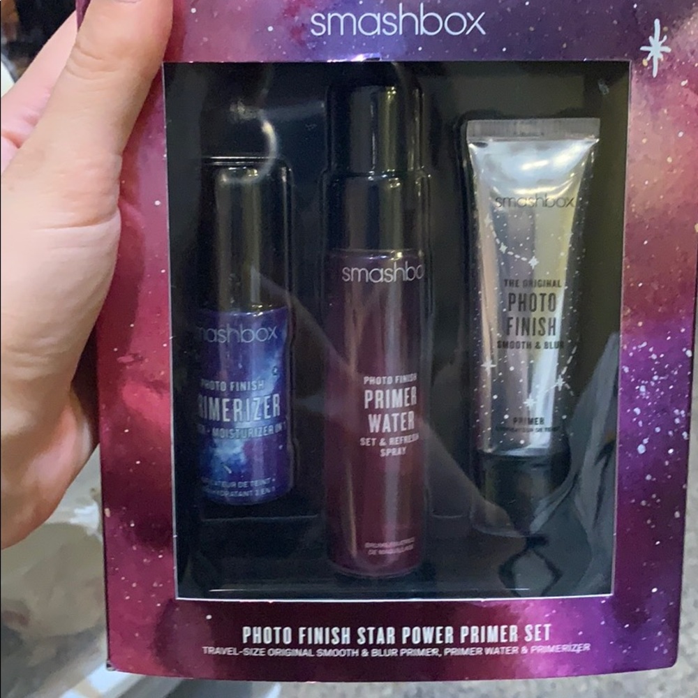 NEVER BEEN OPENED SMASHBOX SET